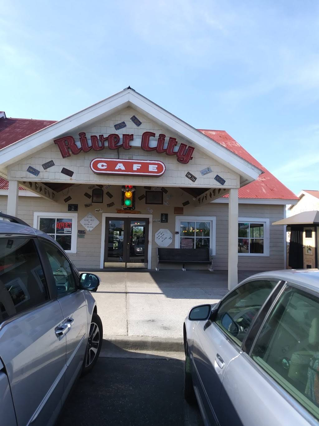 River City Cafe | cafe | 4742 N Kings Hwy, North Myrtle Beach, SC 29582, USA | 8432727077 OR +1 843-272-7077