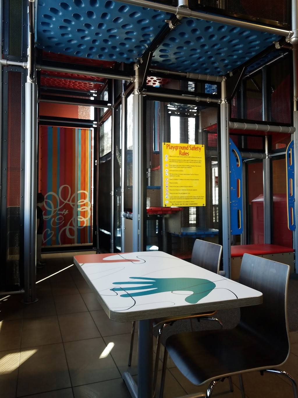 McDonalds | cafe | 1635 E Camelback Rd, Phoenix, AZ 85016, USA | 6022652422 OR +1 602-265-2422