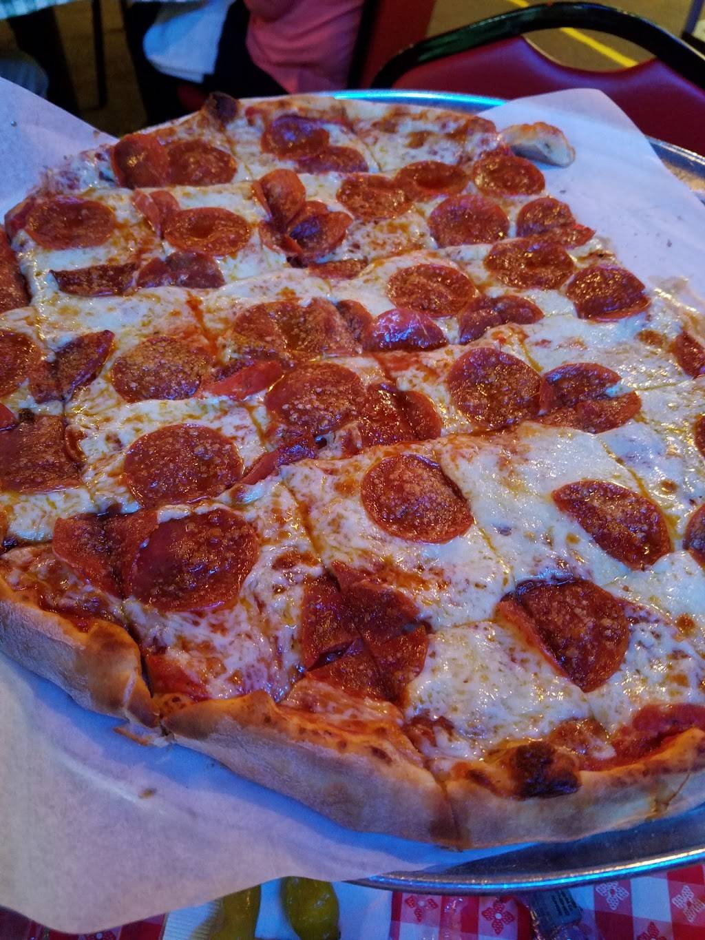 Davenports Pizza Palace | restaurant | 2837 Cahaba Rd, Birmingham, AL 35223, USA | 2058798603 OR +1 205-879-8603
