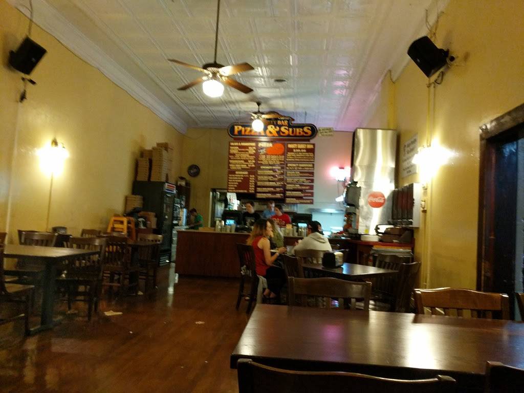 Frostys Bar & Family Pizza Big Mans Burrito Stand | restaurant | 252 Delaware Ave, Put-In-Bay, OH 43456, USA | 4192853278 OR +1 419-285-3278