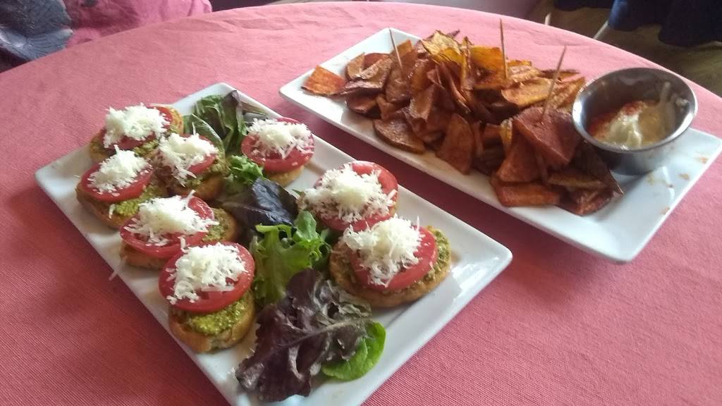 Cucuru Gallery Cafe | restaurant | 2332 Colorado Ave, Colorado Springs, CO 80904, USA | 7195209900 OR +1 719-520-9900