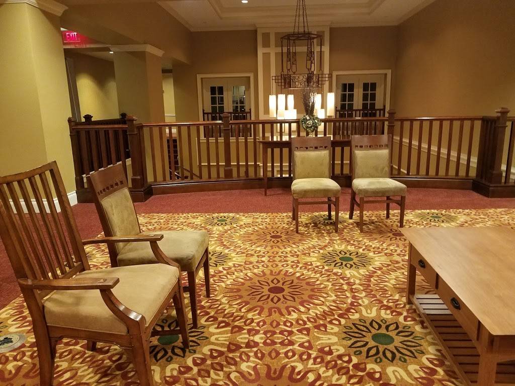 Arrowhead Golf Club | restaurant | 26W151 Butterfield Rd, Wheaton, IL 60189, USA | 6306535800 OR +1 630-653-5800