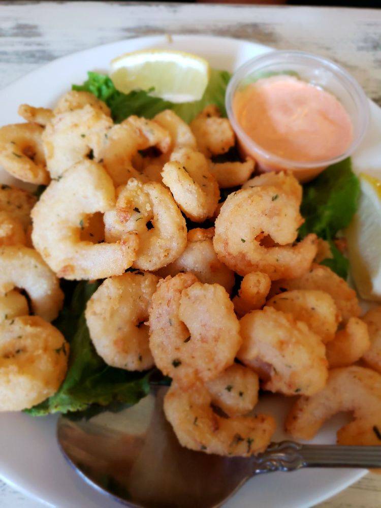 Lasses Restaurant | restaurant | 611 Bridgeport Ave, Milford, CT 06460, USA | 2038749574 OR +1 203-874-9574