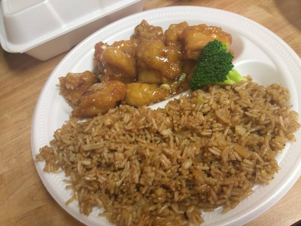 Hing Wah Chop Suey | restaurant | 862 N Wood River Ave, Wood River, IL 62095, USA | 6182515012 OR +1 618-251-5012