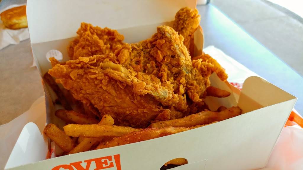 Popeyes Louisiana Kitchen | restaurant | 6901 Lake Park Bellville Rd, Lake Park, GA 31636, USA | 2295595113 OR +1 229-559-5113