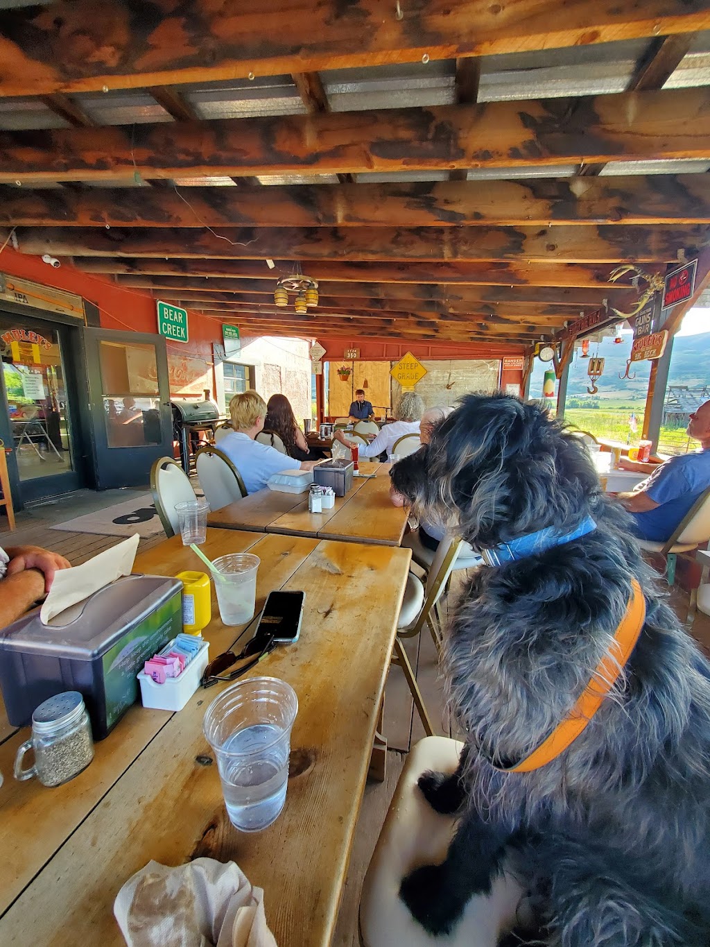 Ola Inn Café | restaurant | 22001 Sweet Ola Hwy, Ola, ID 83657, USA | 2085843737 OR +1 208-584-3737