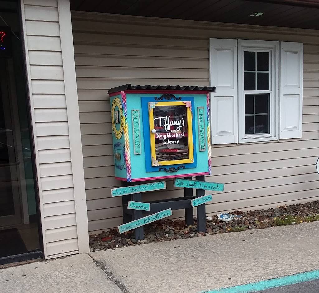 Breakfast at Tiffanys | restaurant | 45 S Walnut St, Sharpsville, PA 16150, USA | 7249621366 OR +1 724-962-1366