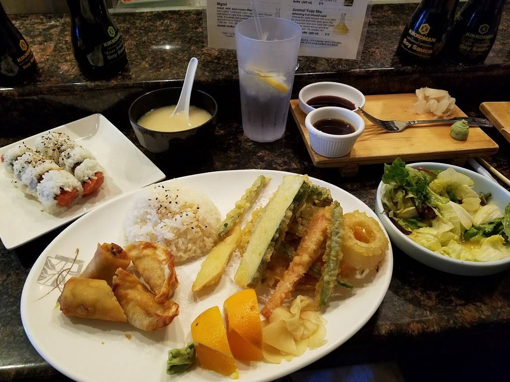 Sushi Fresh Ventura | restaurant | 5920 Telegraph Rd, Ventura, CA 93003, USA | 8056506068 OR +1 805-650-6068