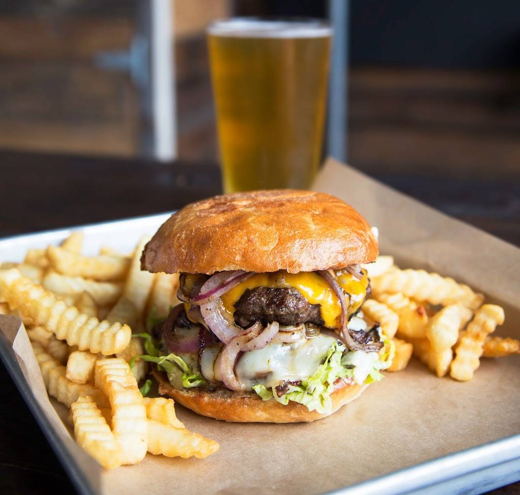 Sideshow Kitchen | restaurant | 942 Stanford Ave, Oakland, CA 94608, USA | 5108087519 OR +1 510-808-7519