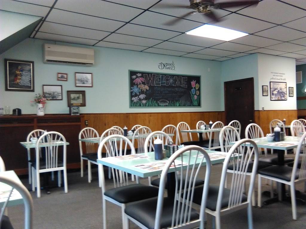 Denises Cafe | restaurant | 163 Stark St, Randolph, WI 53956, USA | 9203263535 OR +1 920-326-3535