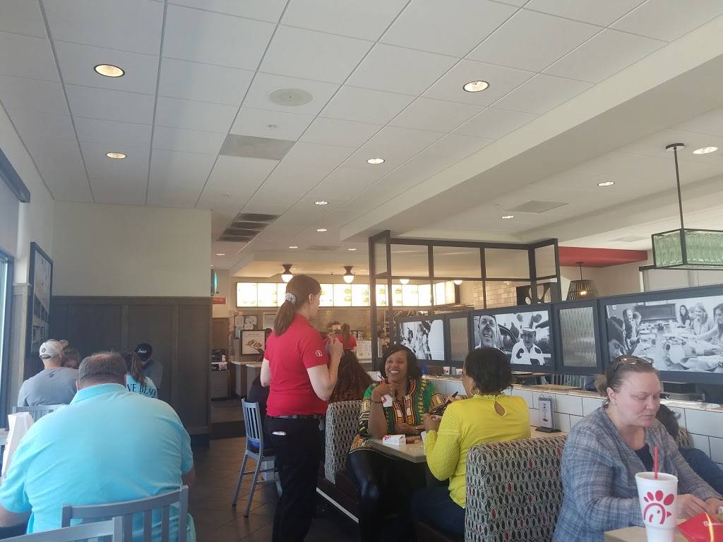 Chick-fil-A | restaurant | 64 Co Rd 304, Calera, AL 35040, USA | 2056687483 OR +1 205-668-7483
