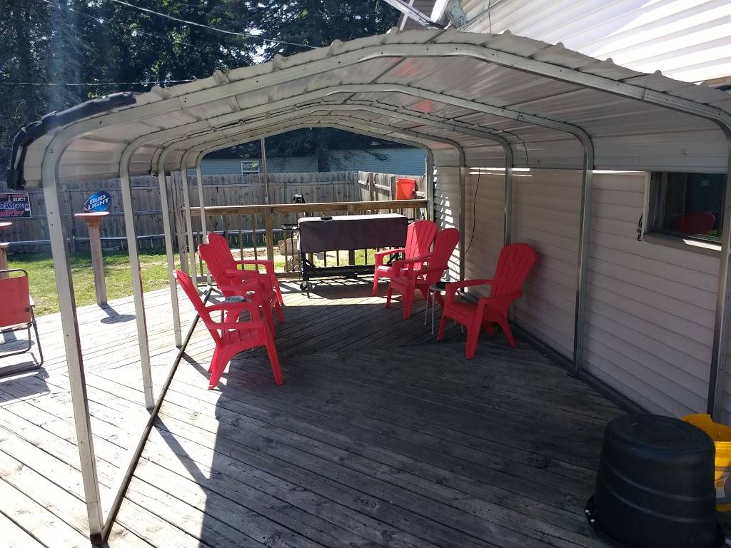 Effin Bar and Grill | restaurant | 5837 Holton Rd, Twin Lake, MI 49457, USA | 2318284735 OR +1 231-828-4735