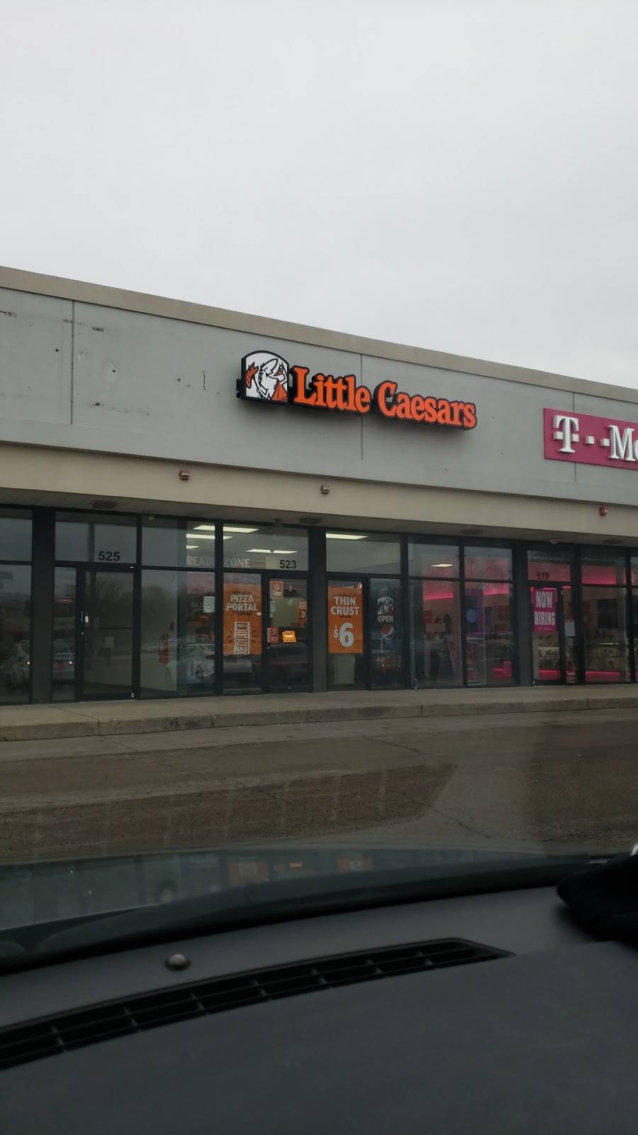 Little Caesars Pizza | meal takeaway | 523 E Norris Dr Unit 201b, Ottawa, IL 61350, USA | 8153249000 OR +1 815-324-9000