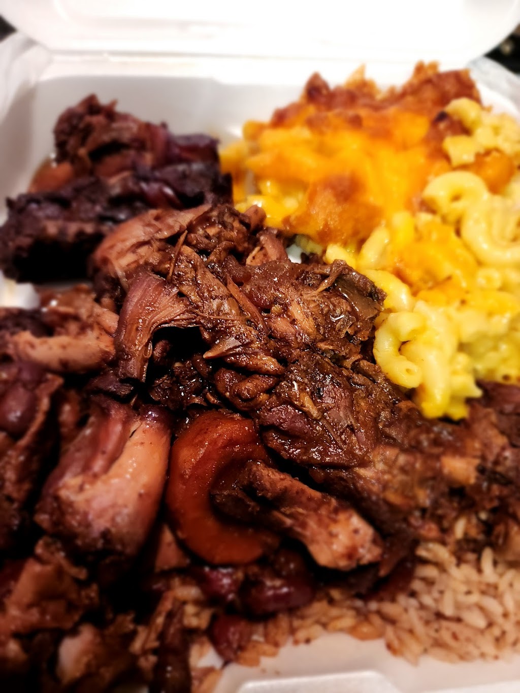 Island Flavors | restaurant | 6307 The Plaza A2, Charlotte, NC 28215, USA | 9809903085 OR +1 980-990-3085