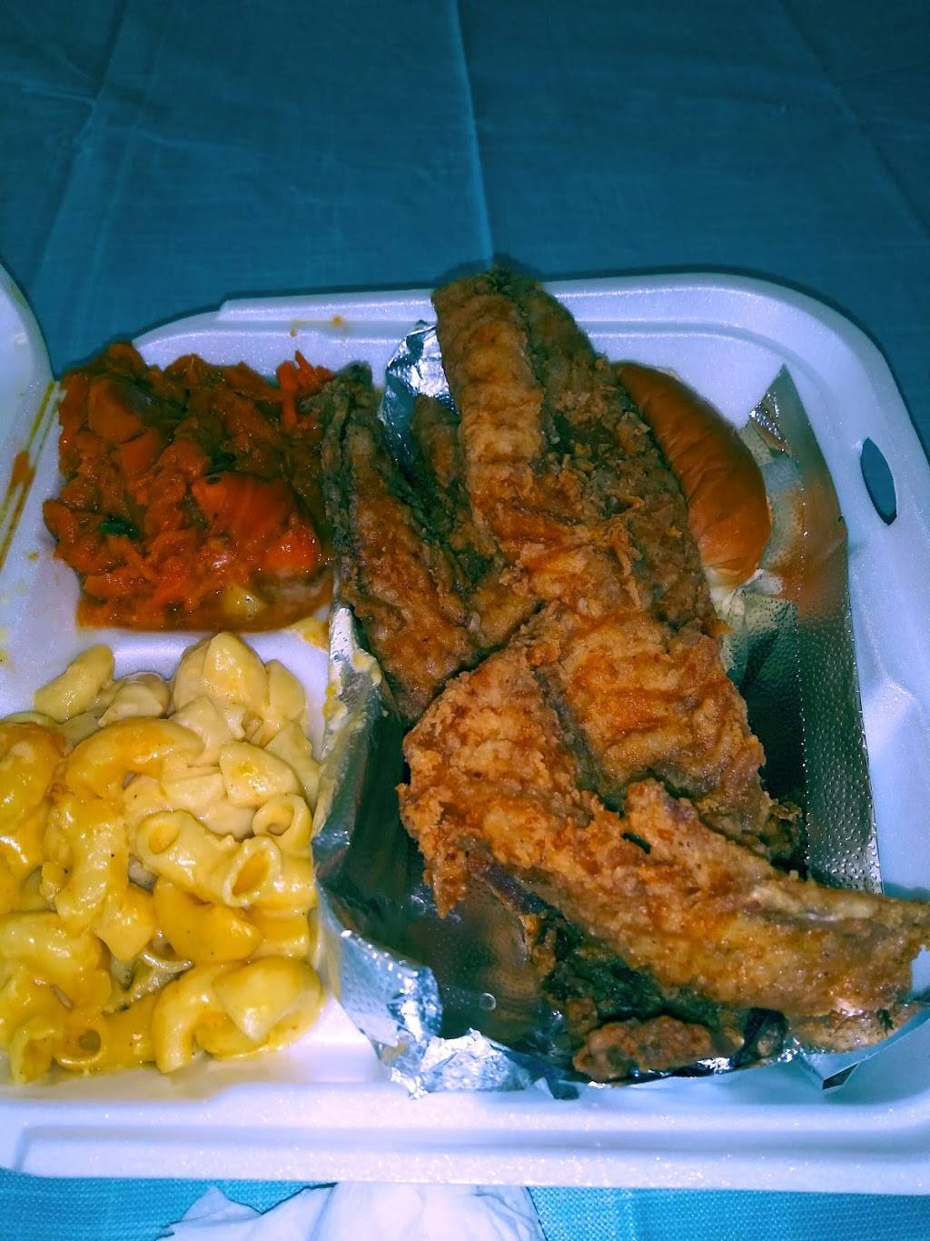 Marjoes Soul Food and Barbecue Restaurant | restaurant | 17531 S Central Ave, Carson, CA 90746, USA | 3102230061 OR +1 310-223-0061