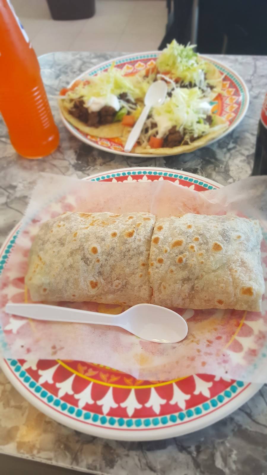 Casadores Tacos | restaurant | 215 S Oak St, Onarga, IL 60955, USA | 8152689880 OR +1 815-268-9880