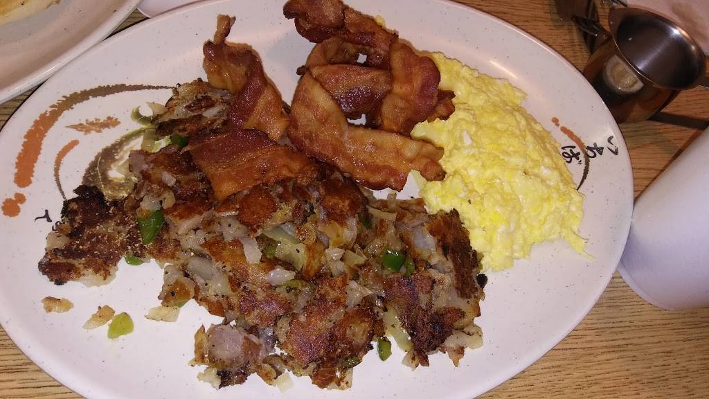 Uptown Grill | restaurant | 38 S 60th St, Philadelphia, PA 19139, USA | 2157485510 OR +1 215-748-5510