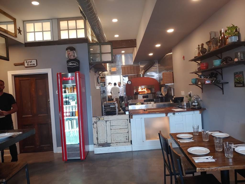 Stina Pizzeria | restaurant | 1705 Snyder Ave, Philadelphia, PA 19145, USA | 2153373455 OR +1 215-337-3455