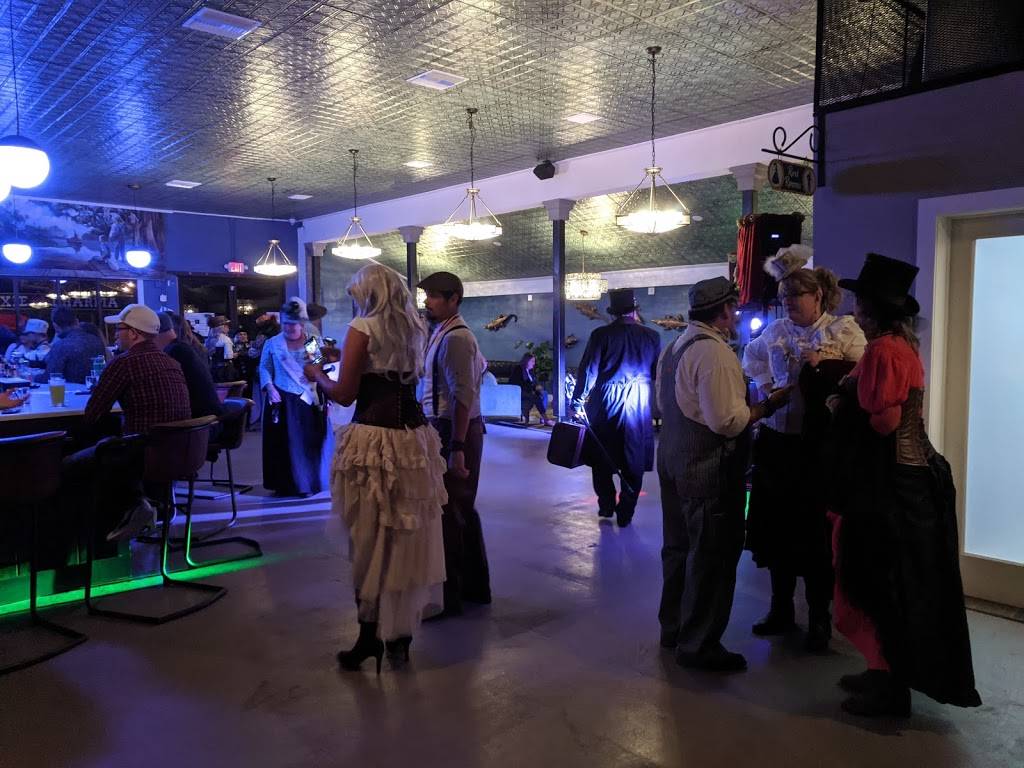 Henrys Depot | restaurant | 212 W 1st St, Sanford, FL 32771, USA | 4075486931 OR +1 407-548-6931