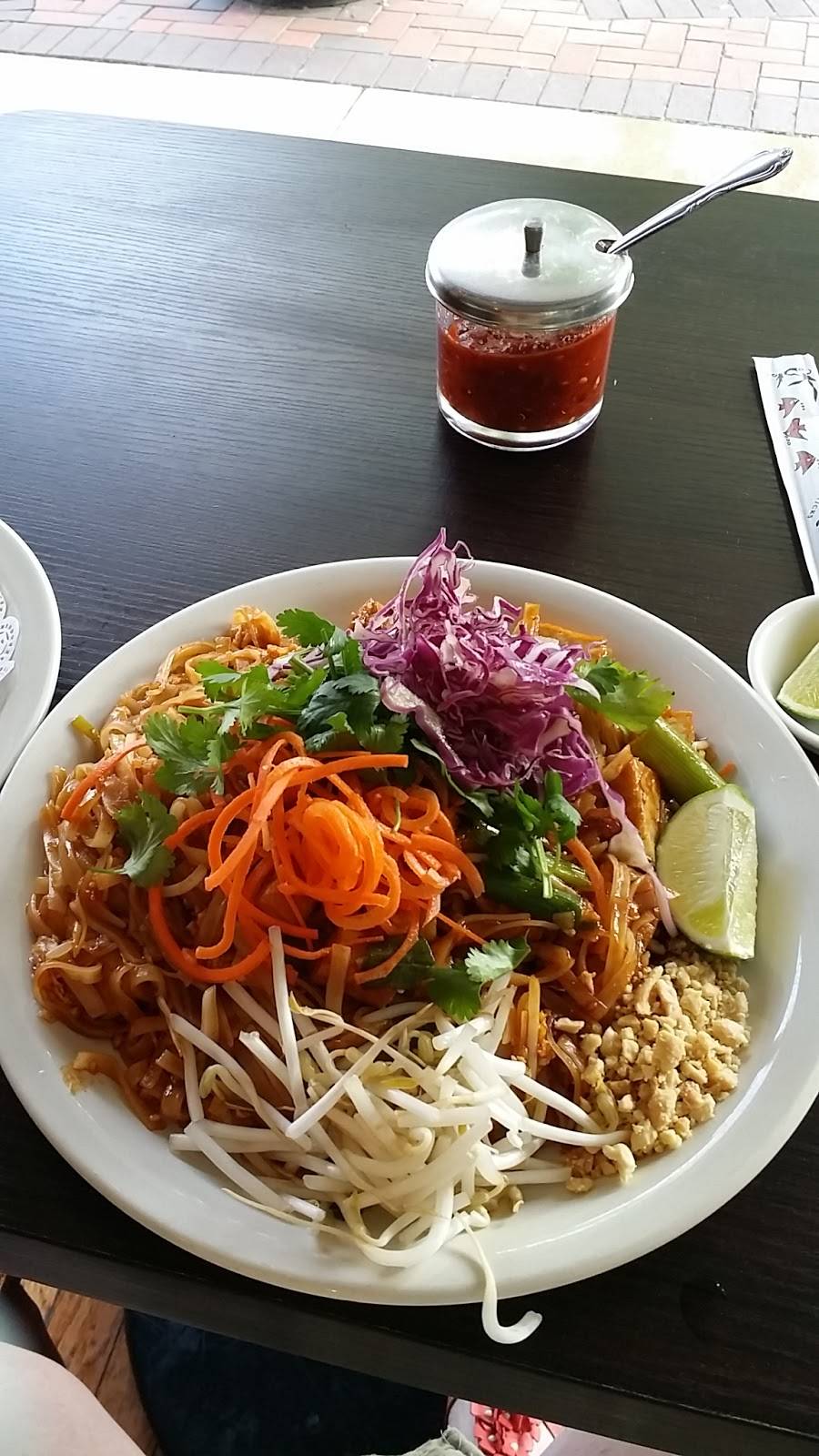 Thai Pavilion Restaurant | restaurant | 251 E Lincoln Hwy, DeKalb, IL 60115, USA | 8157566445 OR +1 815-756-6445