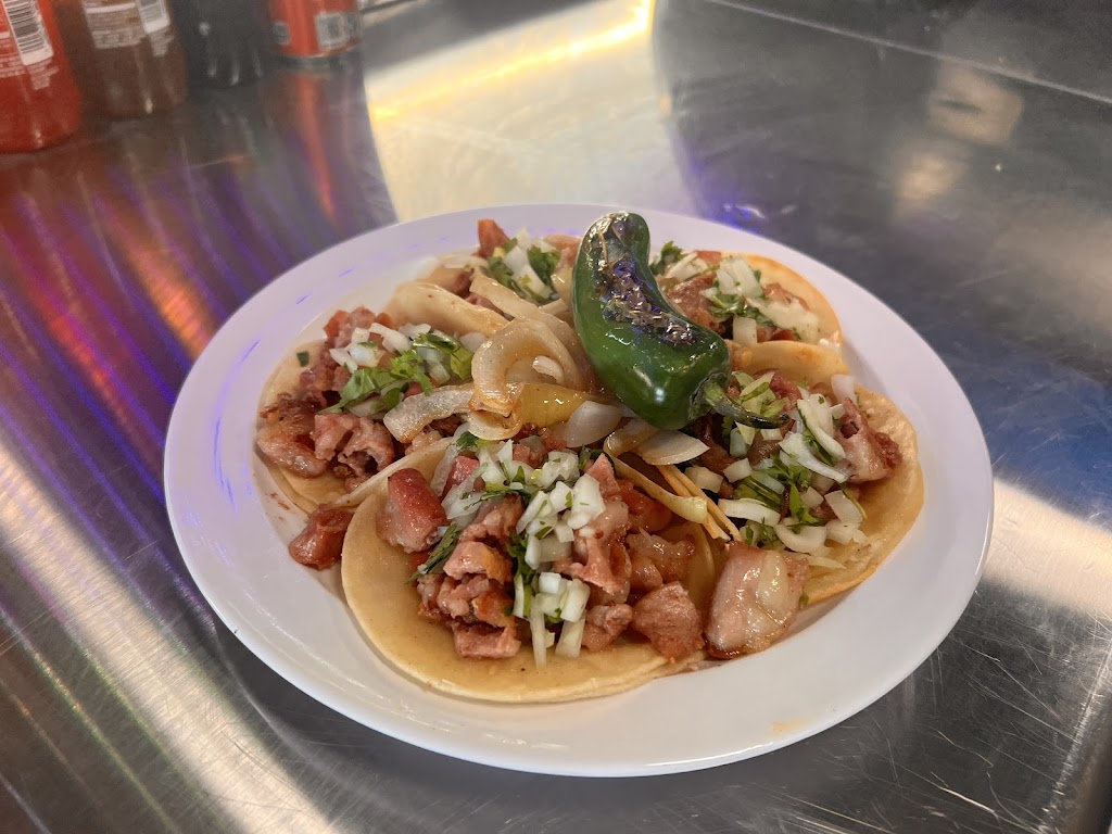 La perla taco truck | restaurant | 8235 S Hosmer St, Tacoma, WA 98408, USA | 2066886727 OR +1 206-688-6727