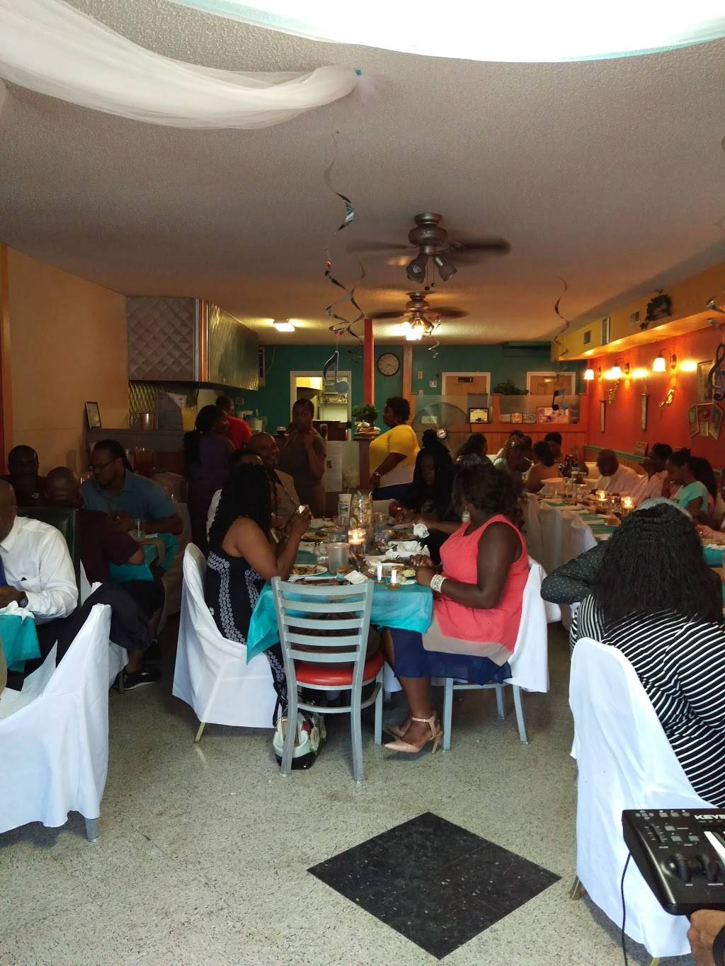 J Cs Kitchen | restaurant | 706 E Main St, Durham, NC 27701, USA | 9196806227 OR +1 919-680-6227