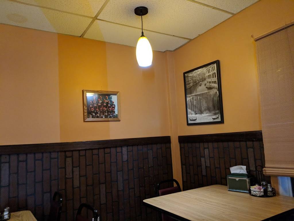 Lias Pizza & Italian Restaurant | restaurant | 633 Spring St, Houtzdale, PA 16651, USA | 8143785789 OR +1 814-378-5789