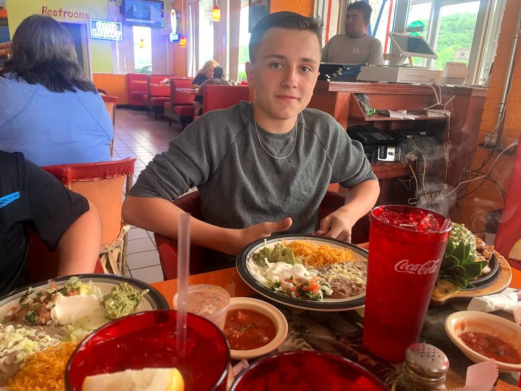 Cancun mexican | restaurant | Newport, TN 37821, USA | 4235328425 OR +1 423-532-8425