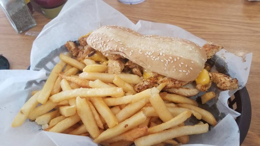 Habanos Oceanfront Dining | restaurant | 73510 Overseas Hwy, Islamorada, FL 33036, USA | 3055176313 OR +1 305-517-6313