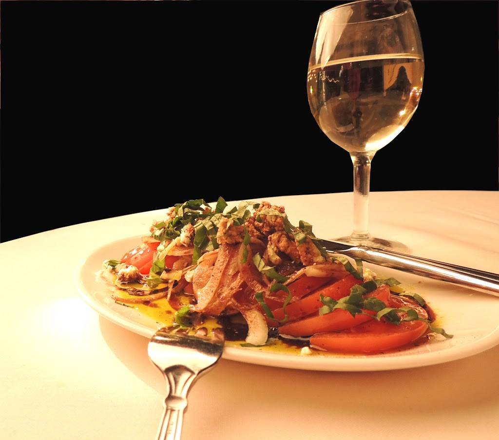 La Petite Auberge | restaurant | 311 William St, Fredericksburg, VA 22401, USA | 5403712727 OR +1 540-371-2727