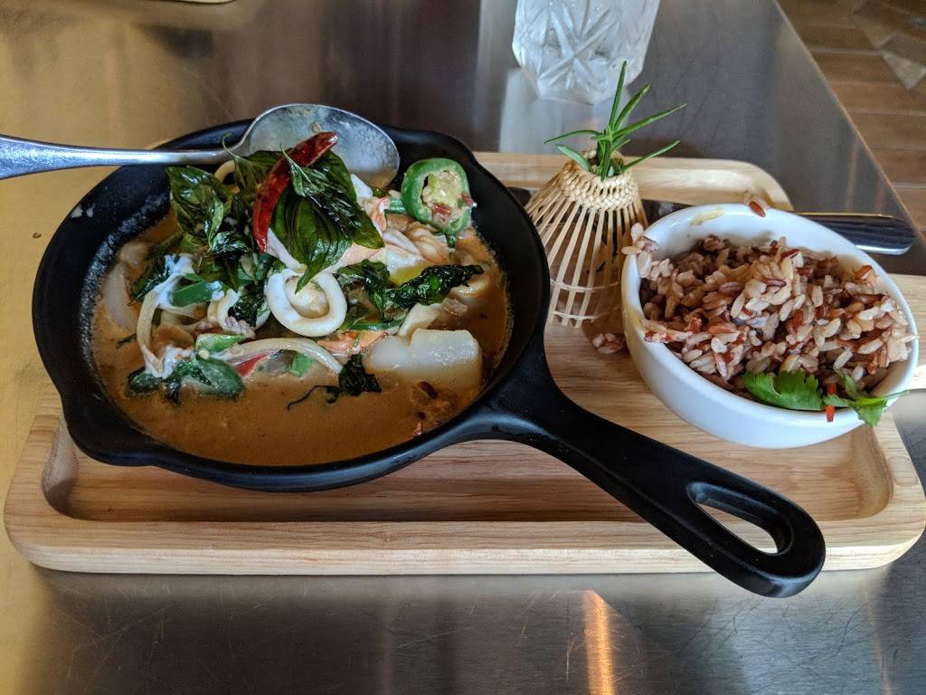 M Thai Street Food | restaurant | 875 N Main St suite 301, Alpharetta, GA 30009, USA | 7708645651 OR +1 770-864-5651