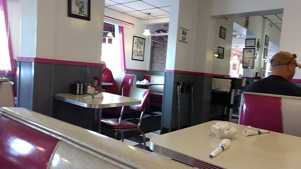 Sunlight Diner | restaurant | 4729 Gettysburg Rd, Mechanicsburg, PA 17055, USA | 7177634040 OR +1 717-763-4040