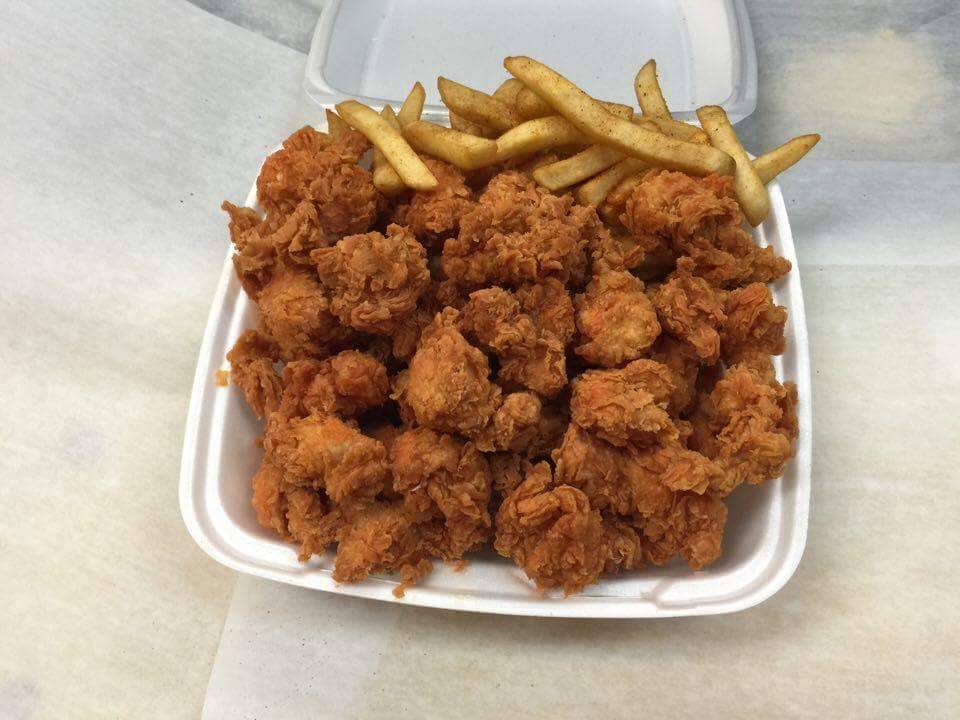 Buffalo Sams | restaurant | 508 S Kostner Ave, Chicago, IL 60624, USA | 7735334000 OR +1 773-533-4000