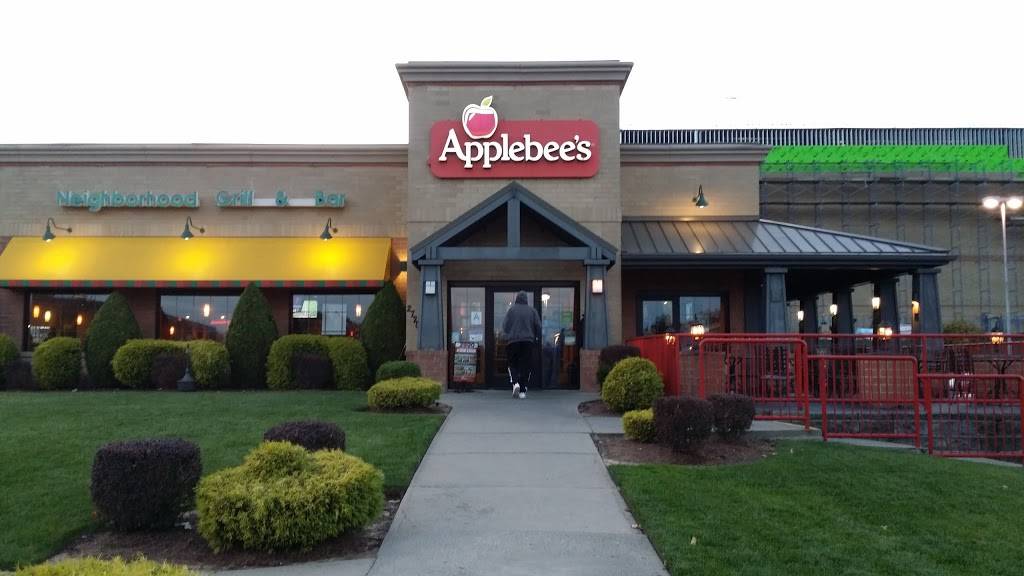 Applebees Grill + Bar | restaurant | 2720 Veterans Road West, Staten Island, NY 10309, USA | 7189431200 OR +1 718-943-1200
