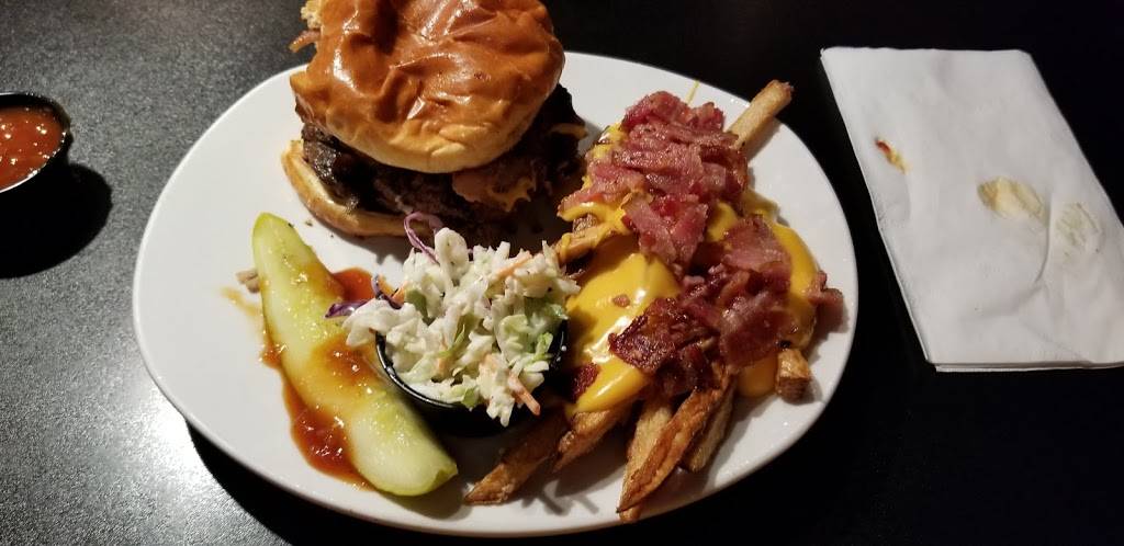 Atomic Grill | restaurant | 595 Green Bag Road, Morgantown, WV 26501, USA | 3042411170 OR +1 304-241-1170