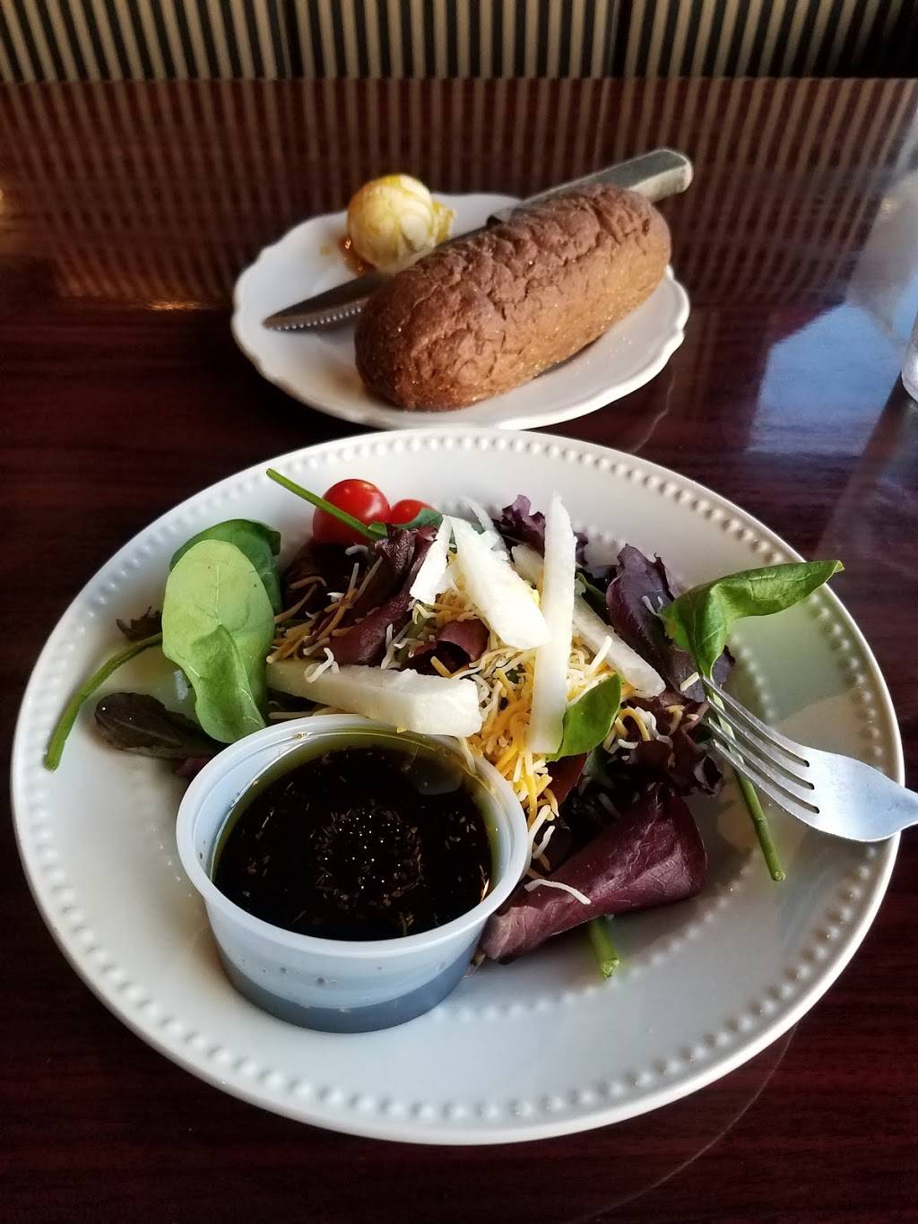 THE CART BARN GRILL | restaurant | 625 Jefferson St, LaGrange, GA 30240, USA | 7068843362 OR +1 706-884-3362