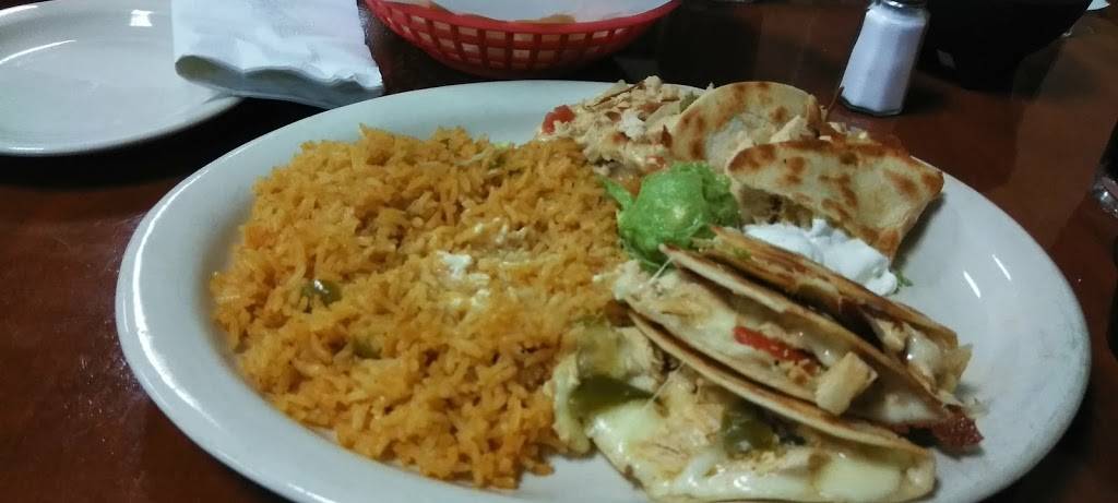 Martinez Restaurant | restaurant | 901 Gross Rd, Mesquite, TX 75149, USA | 9722887772 OR +1 972-288-7772