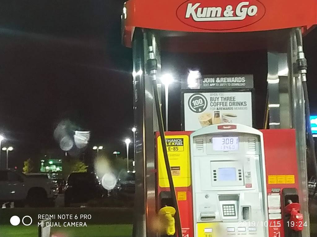 Kum & Go | meal takeaway | 2710 Moberly Ln, Bentonville, AR 72712, USA | 4794640849 OR +1 479-464-0849
