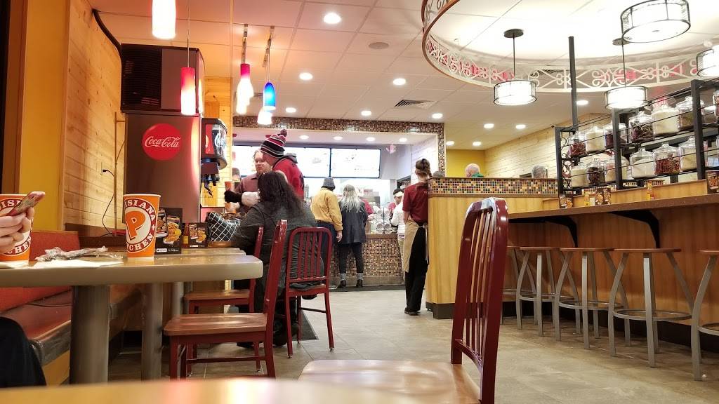 Popeyes Louisiana Kitchen | restaurant | 4025 Wilmington Pike, Dayton, OH 45440, USA | 9374018556 OR +1 937-401-8556