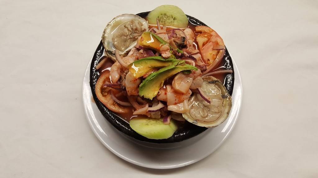 Mariscos Bahia De Guaymas | restaurant | 1317, 4220 S 16th St, Phoenix, AZ 85040, USA | 6022766000 OR +1 602-276-6000