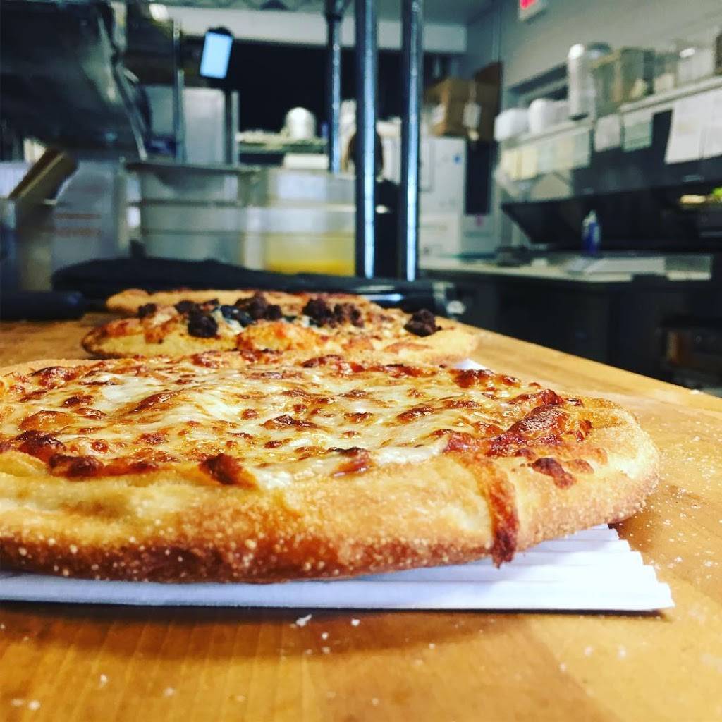 Bellacinos Pizza & Grinders Farmington | meal takeaway | 22424 Orchard Lake Rd, Farmington, MI 48336, USA | 2484733900 OR +1 248-473-3900