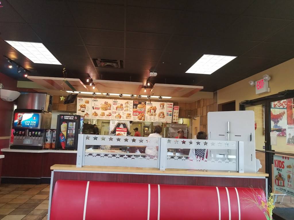 KFC | restaurant | 212 New Castle Rd, Butler, PA 16001, USA | 7242873655 OR +1 724-287-3655