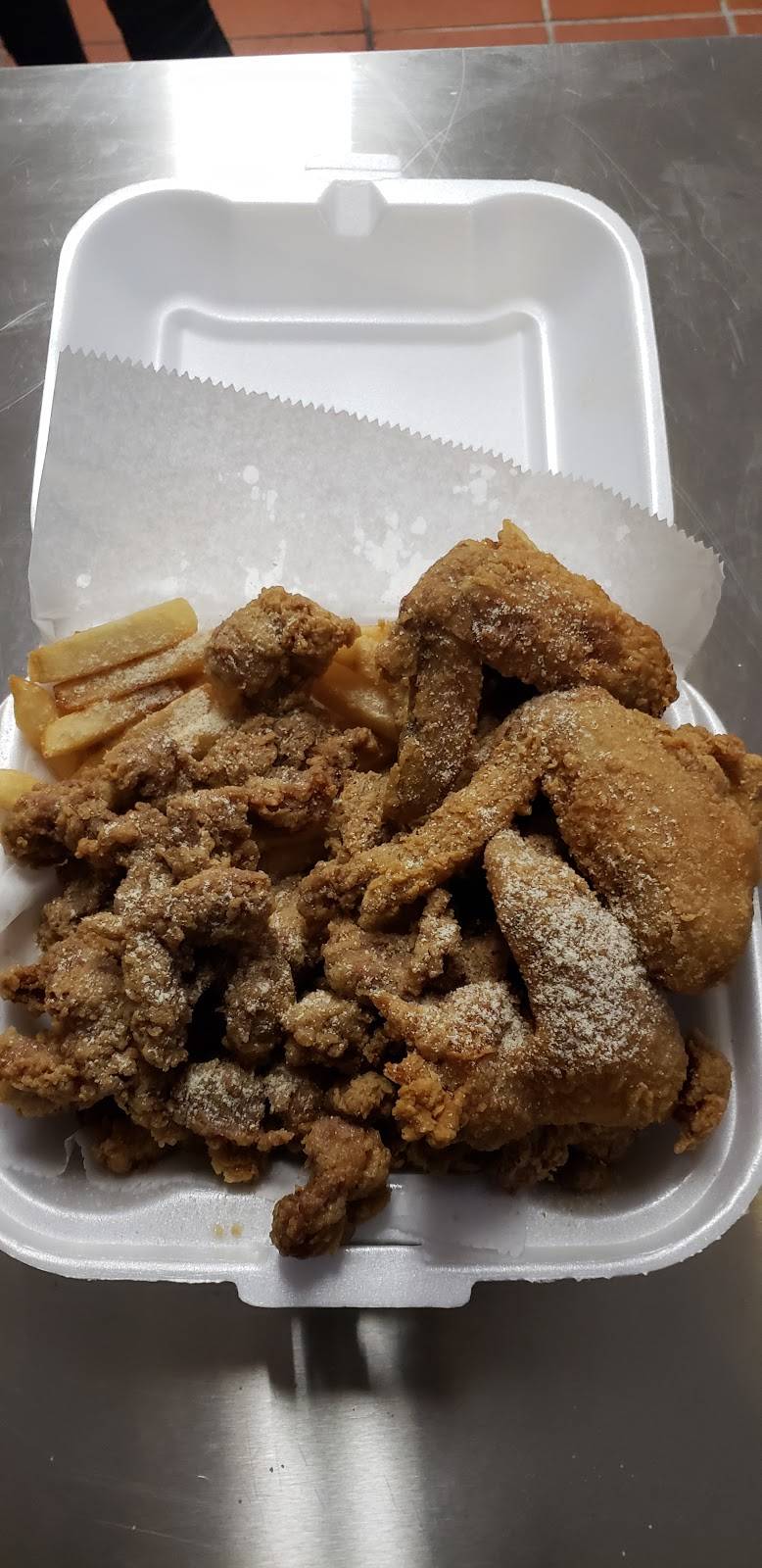 J LEMON PEPPER. Fish & Chicken | restaurant | 5325 Main St N, Jacksonville, FL 32208, USA | 9043292456 OR +1 904-329-2456