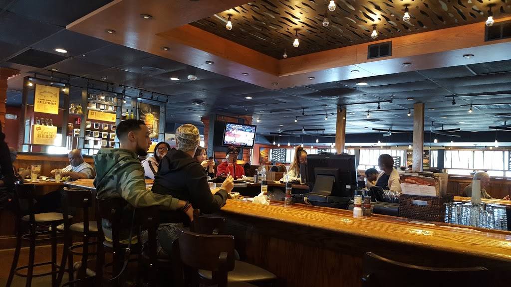 Outback Steakhouse | restaurant | 23501 Greenfield Rd, Southfield, MI 48075, USA | 2484249696 OR +1 248-424-9696