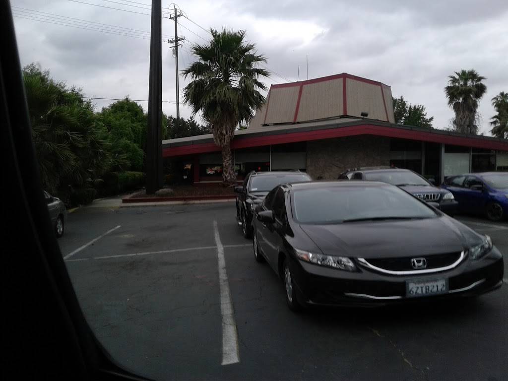 Dennys | restaurant | 2052 W. Orangeburg St, Modesto, CA 95350, USA | 2095294049 OR +1 209-529-4049