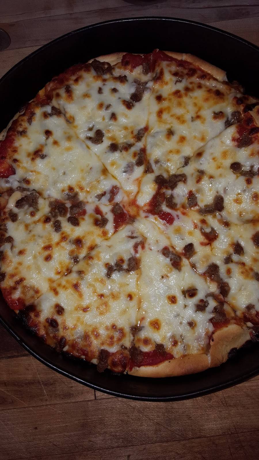 Town Clock Inn | restaurant | 799 Main St, Dubuque, IA 52001, USA | 5635561022 OR +1 563-556-1022