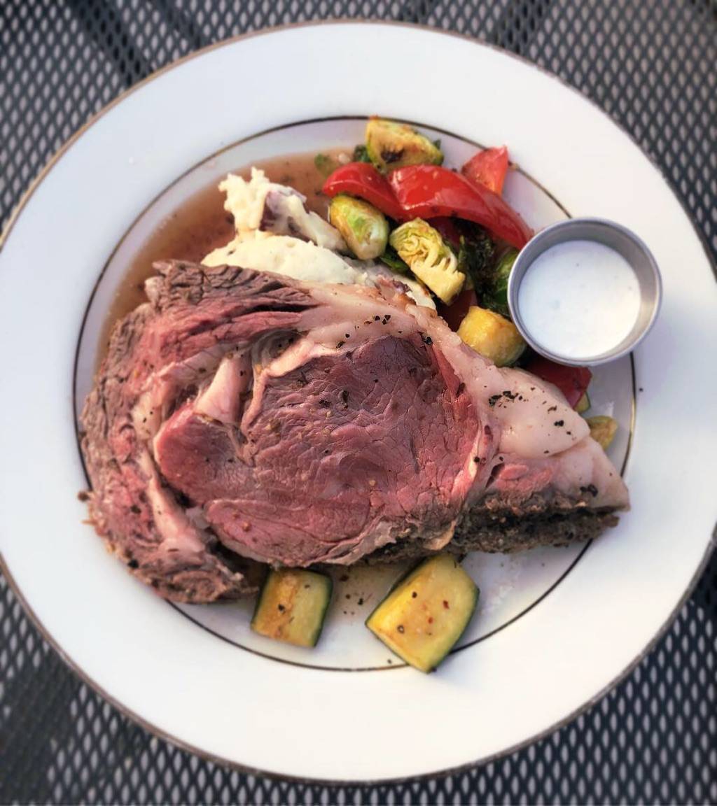 Lola Bistro & Express | restaurant | 19920 1st St, Hilmar, CA 95324, USA | 2092502777 OR +1 209-250-2777