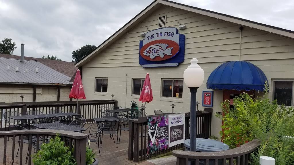 The Tin Fish | restaurant | 707 State St, Newburgh, IN 47630, USA | 8124907000 OR +1 812-490-7000