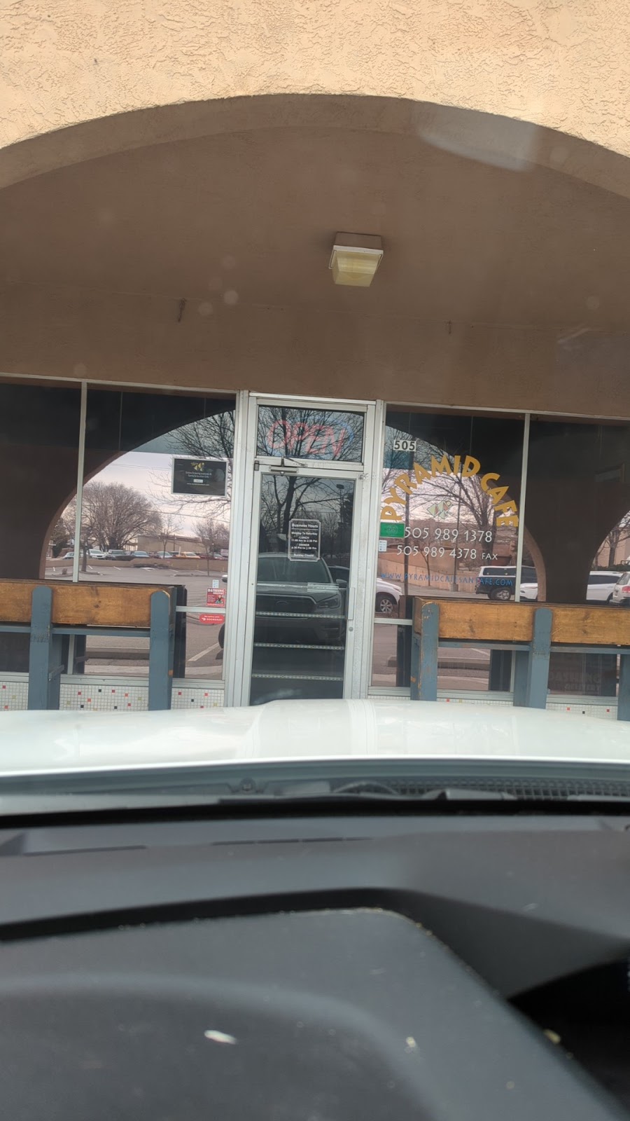 Pyramid Cafe | restaurant | 505 Cordova Rd, Santa Fe, NM 87505, USA | 5059891378 OR +1 505-989-1378