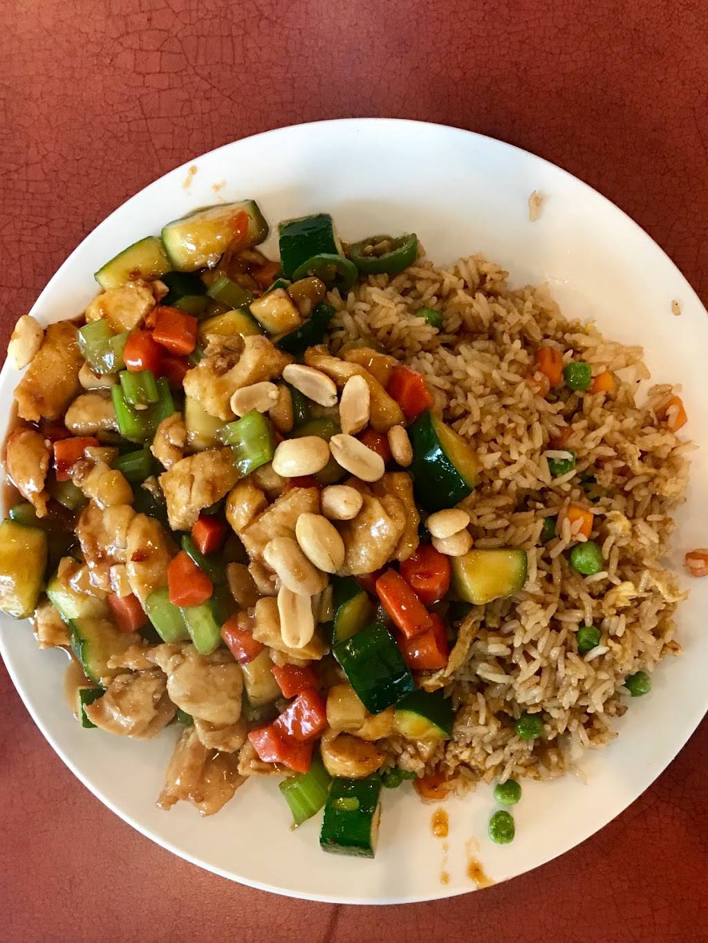 Flying Wok | restaurant | 3311 Power Inn Rd, Sacramento, CA 95826, USA | 9167318851 OR +1 916-731-8851